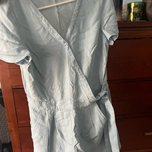 LOFT Soft Blue Romper - Picture 1 of 3